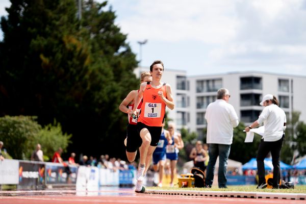 Marvin Zaun (TV Alzey) am 29.05.2022 waehrend der Deutschen Meisterschaften Langstaffel im Otto-Schott-Sportzentrum in Mainz